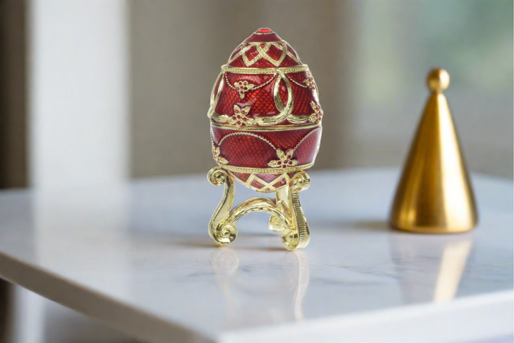 Red Easter Egg with flower vase