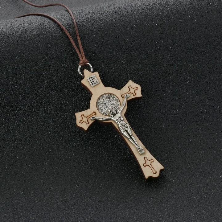 Religious Jesus CSPB Jewelry Rope Chains Olive Wood Saint Benedict Medal Cross Pendant Necklace for Women INRI colar MN235