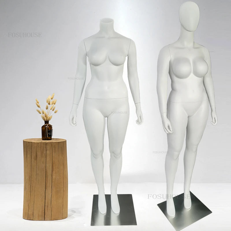 Plus Size Women's Clothing Mannequins Fiberglass Props Female Full Body Sports Mannequin Fat Woman Mannequin Display Stand