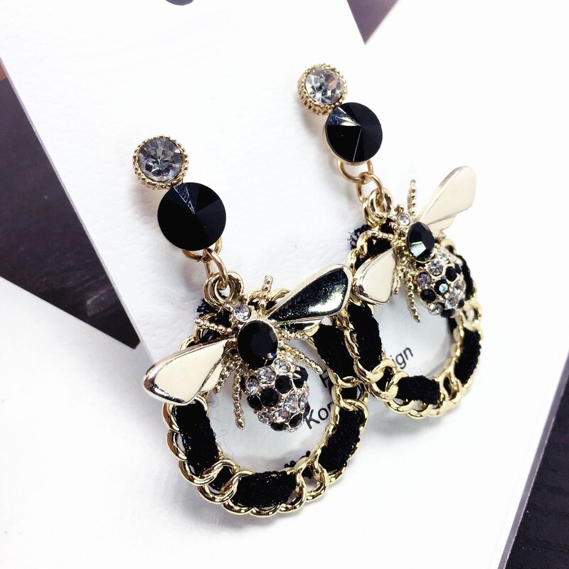 New Korean brand designer luxury jewelry flash earrings geometric woven bee pearl long earrings ladies