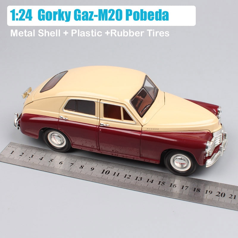 Russian Soviet Union Gorky Gaz M20 Pobeda - FSO Warszawa Die Cast Model Auto